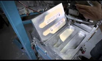 Foam molding machine tells you how to foam plastics